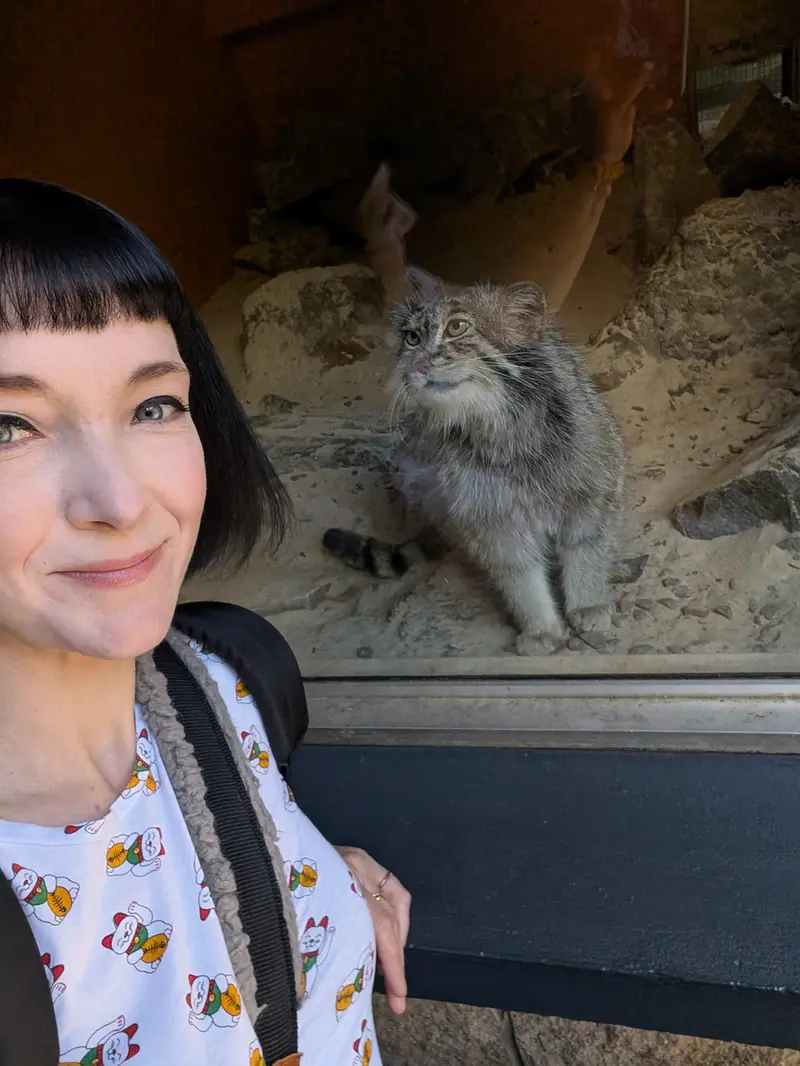 エディンバラ動物園のアキコの写真